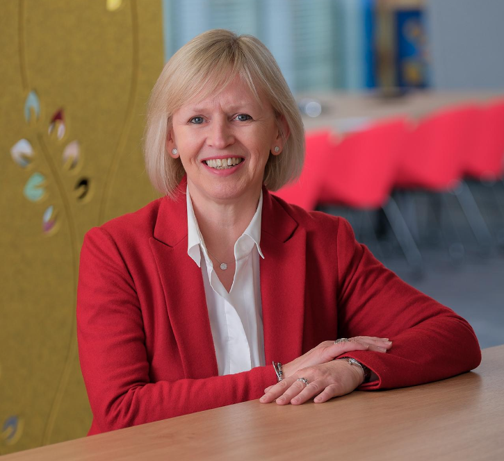 Fiona Emmett CMgr CCMI